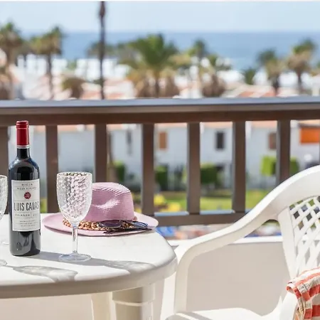 Santiago * Playa de las Americas (Tenerife)